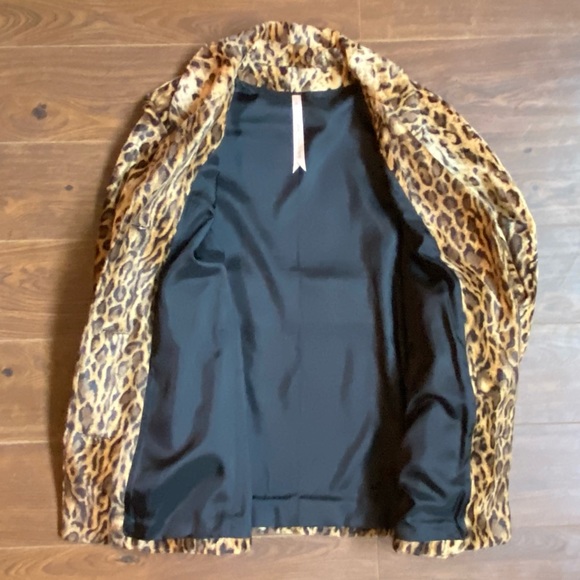 NWOT Bailey 44 velvet jacket in leopard print - Picture 8 of 10